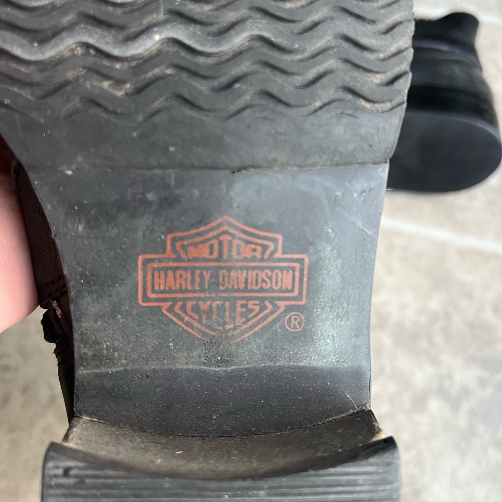 Harley Davidson ankle leather boots with side zipper. Size 7 1/2. - Picture 10 of 15
